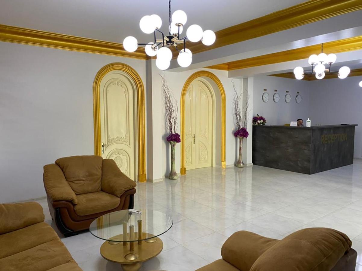 Hotel Genatsvale Batumi Bagian luar foto